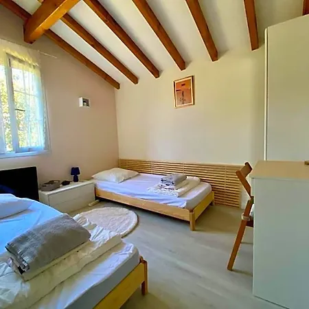 Holiday home 1km Plage, Agreable Maison 6 Pers Classee 3*